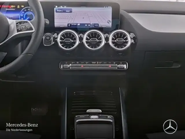 Mercedes-Benz EQA 300
