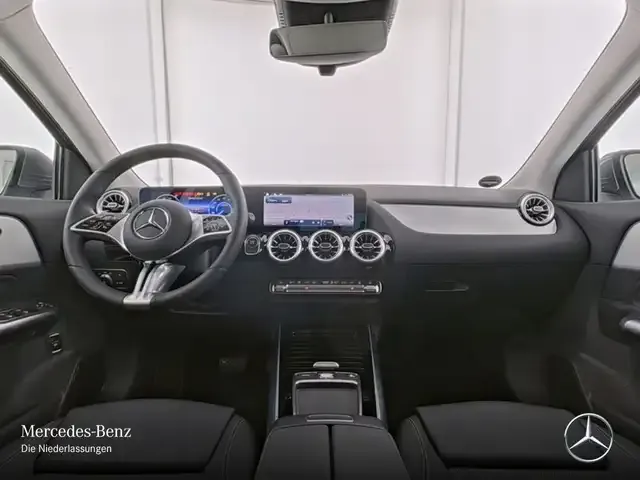 Mercedes-Benz EQA 300