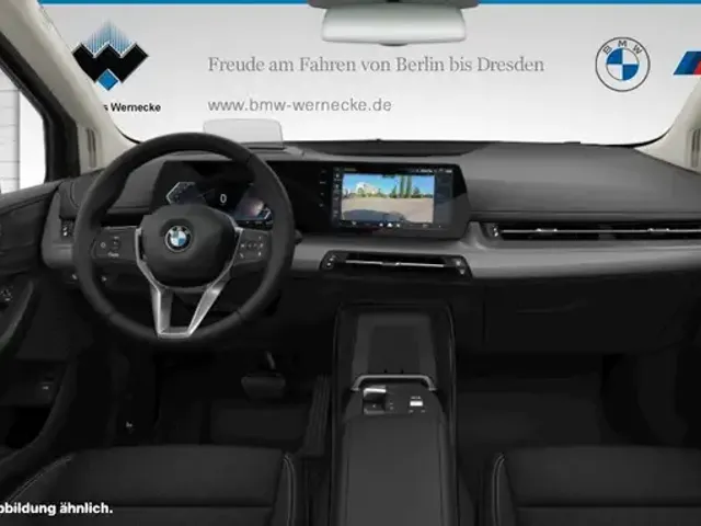 BMW 218