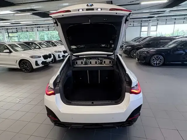 BMW 440
