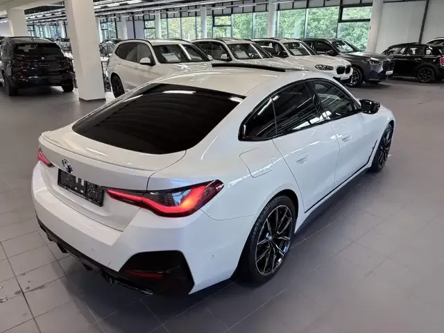 BMW 440