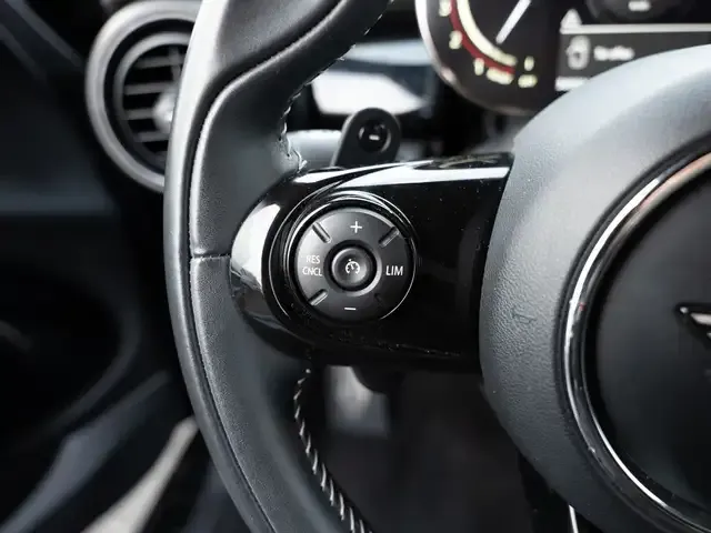 MINI John Cooper Works Cabrio