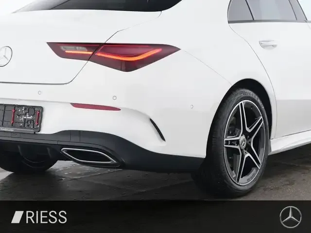 Mercedes-Benz CLA 200