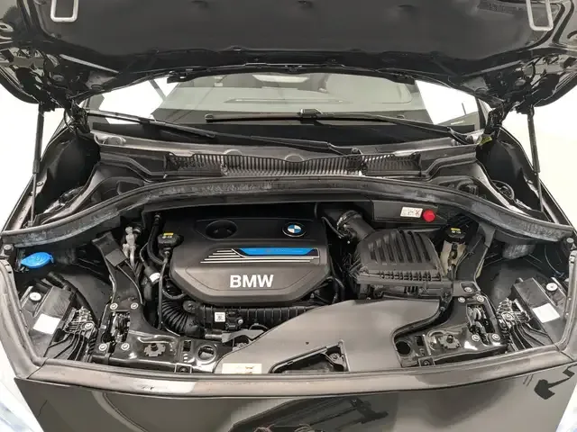 BMW 225