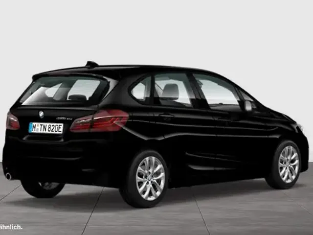 BMW 225