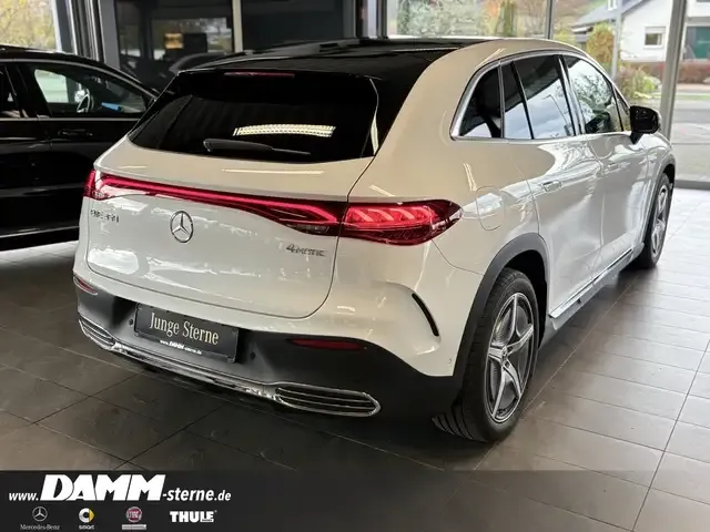 Mercedes-Benz EQE SUV