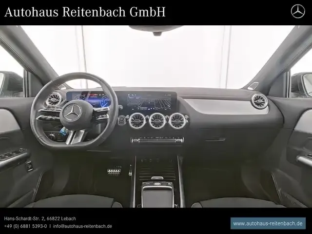 Mercedes-Benz EQA 300