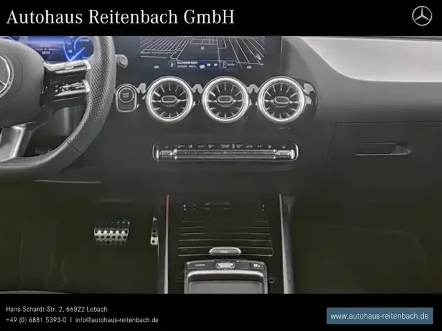 Mercedes-Benz EQA 300