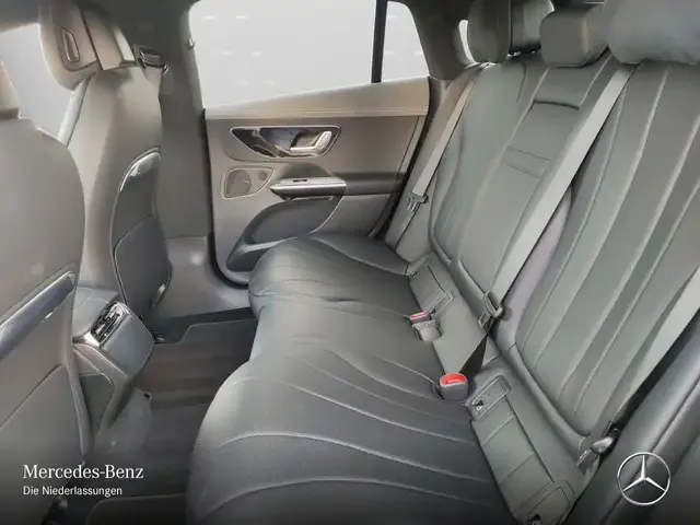 Mercedes-Benz EQE 300