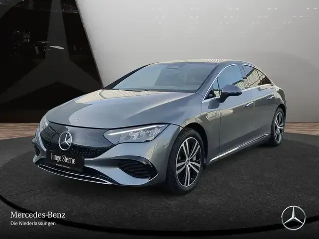 Mercedes-Benz EQE 300