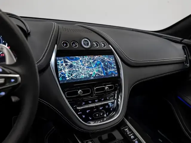 Aston Martin DBX