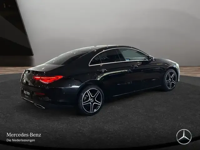 Mercedes-Benz CLA 180