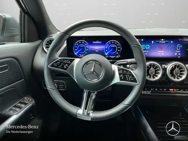 Mercedes-Benz EQA 300