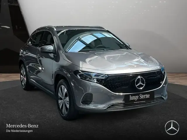Mercedes-Benz EQA 300