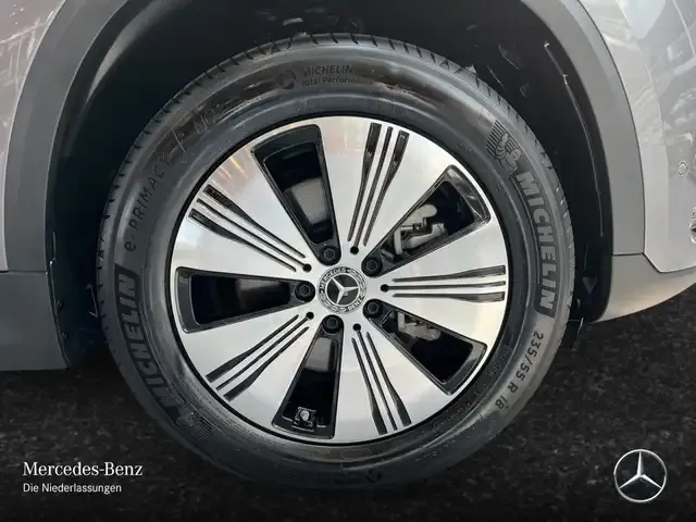 Mercedes-Benz EQA 300