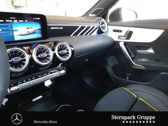 Mercedes-Benz CLA 45 AMG