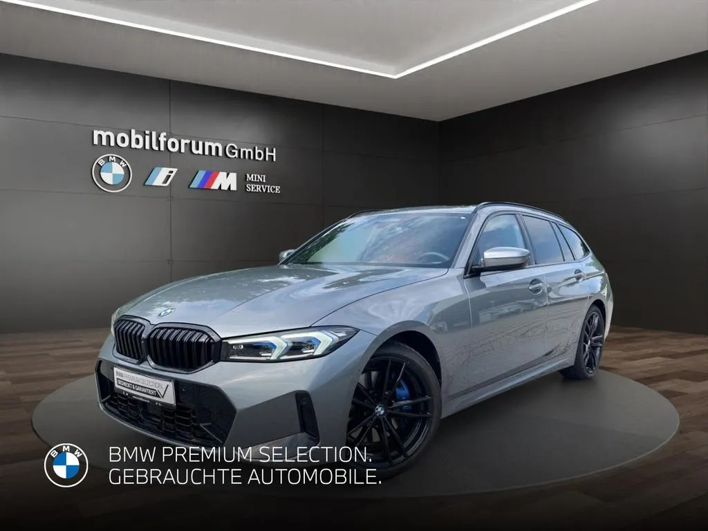 BMW 330