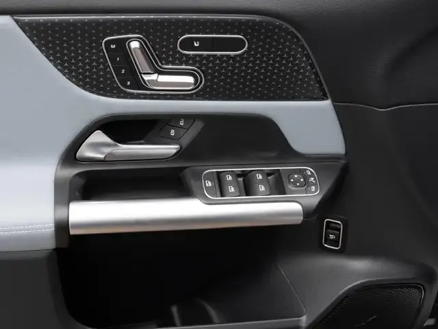 Mercedes-Benz EQA 300