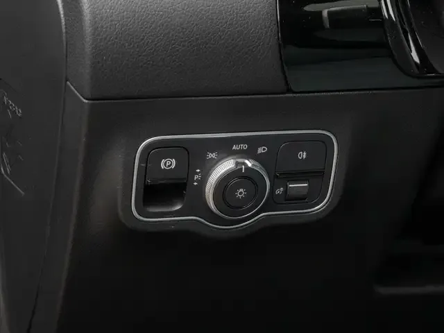 Mercedes-Benz EQA 300