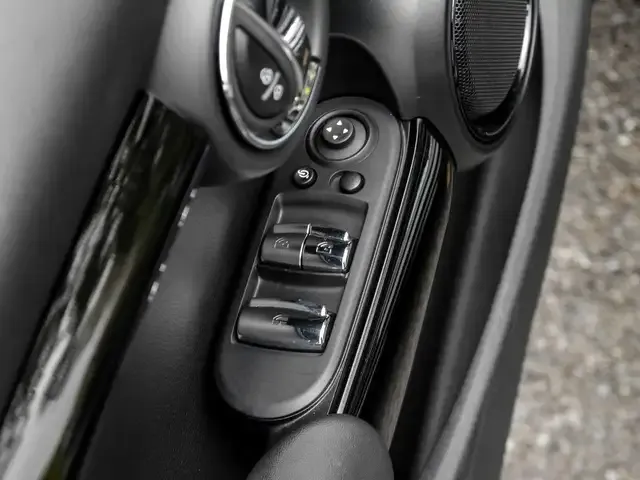 MINI John Cooper Works Cabrio
