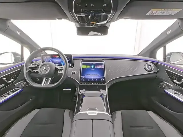 Mercedes-Benz EQE 350