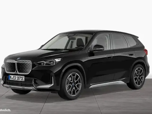 BMW iX1