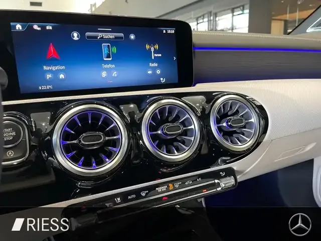 Mercedes-Benz CLA 220