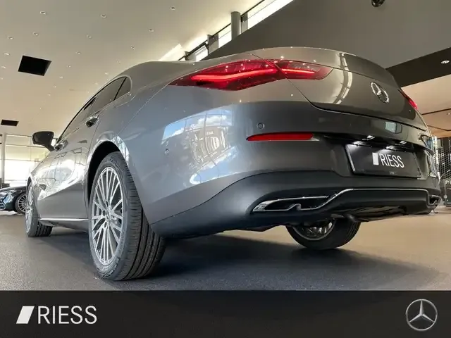 Mercedes-Benz CLA 220
