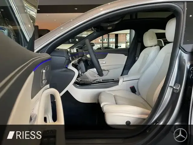 Mercedes-Benz CLA 220
