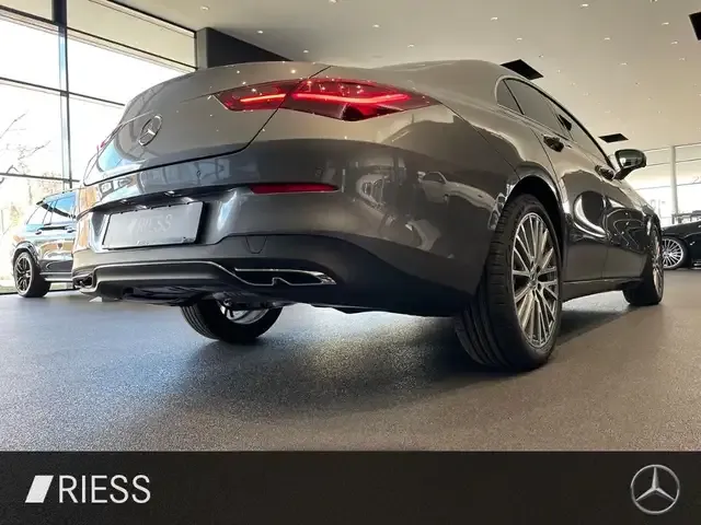Mercedes-Benz CLA 220