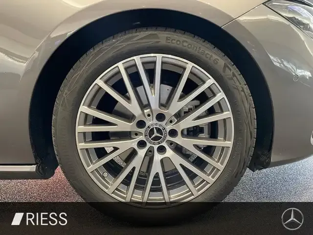 Mercedes-Benz CLA 220