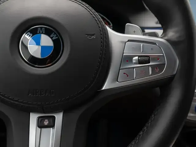 BMW 740