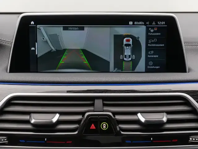 BMW 740