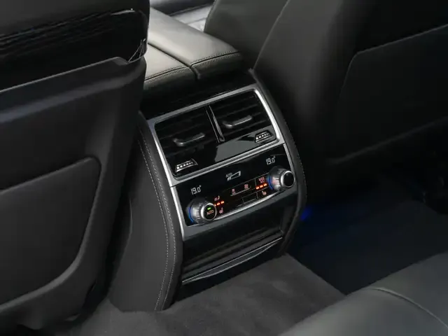 BMW 740