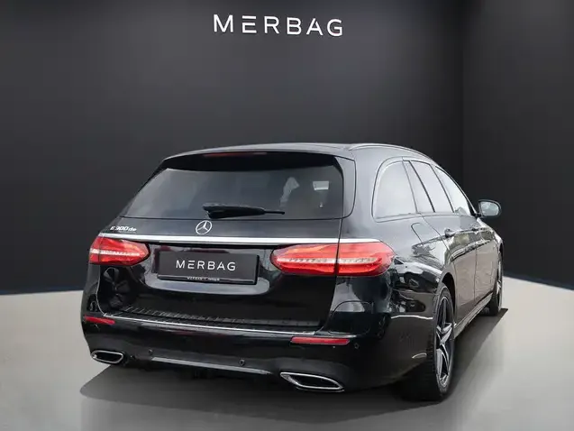 Mercedes-Benz E 300
