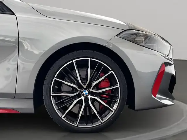 BMW 128