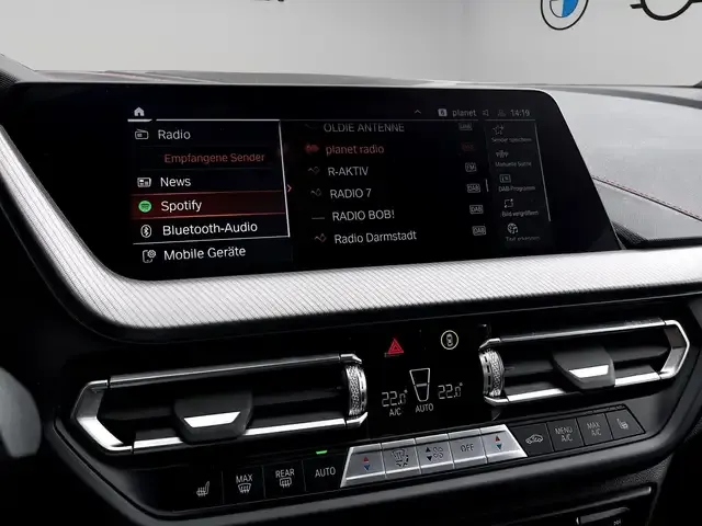BMW 128