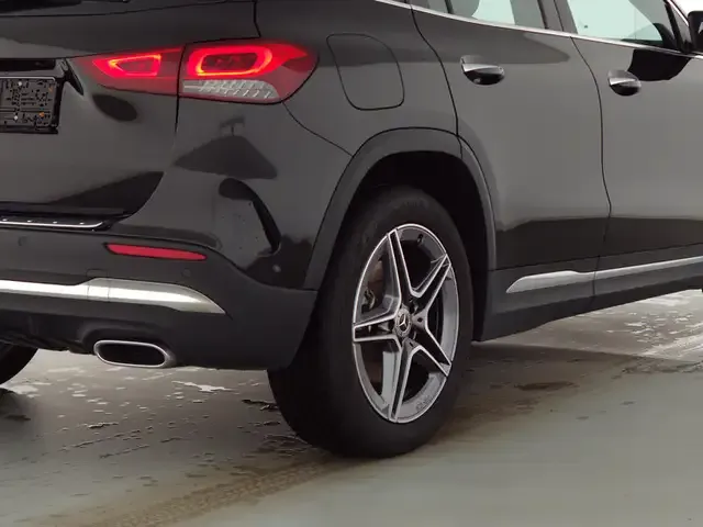 Mercedes-Benz GLA 250