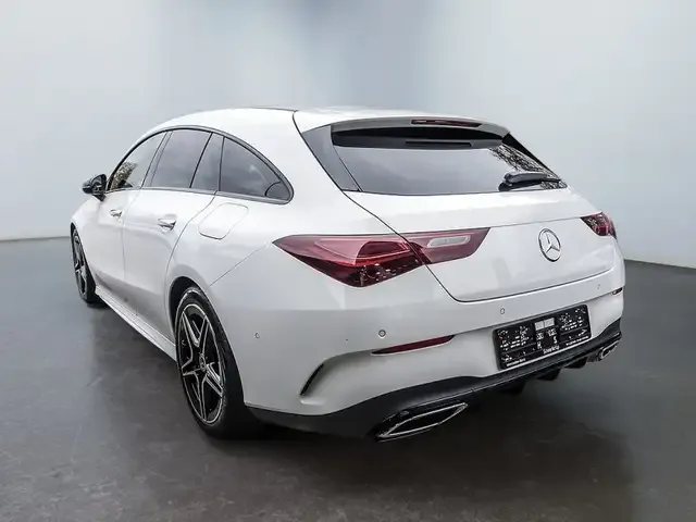 Mercedes-Benz CLA 180