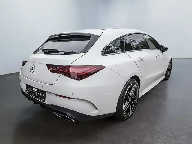 Mercedes-Benz CLA 180