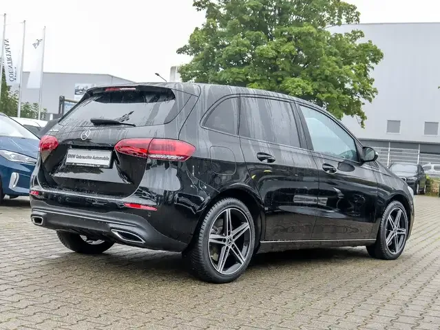 Mercedes-Benz B 250