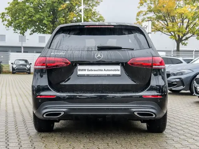 Mercedes-Benz B 250