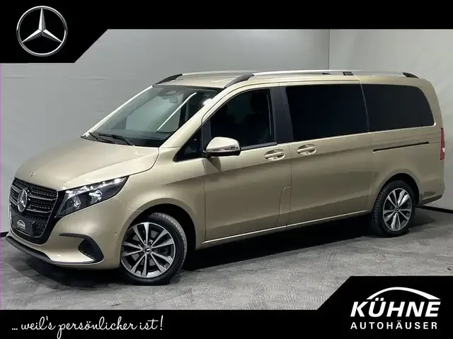 Mercedes-Benz V 220