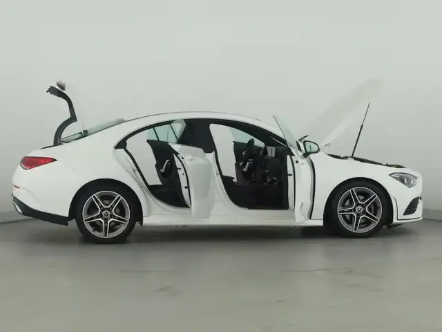 Mercedes-Benz CLA 200