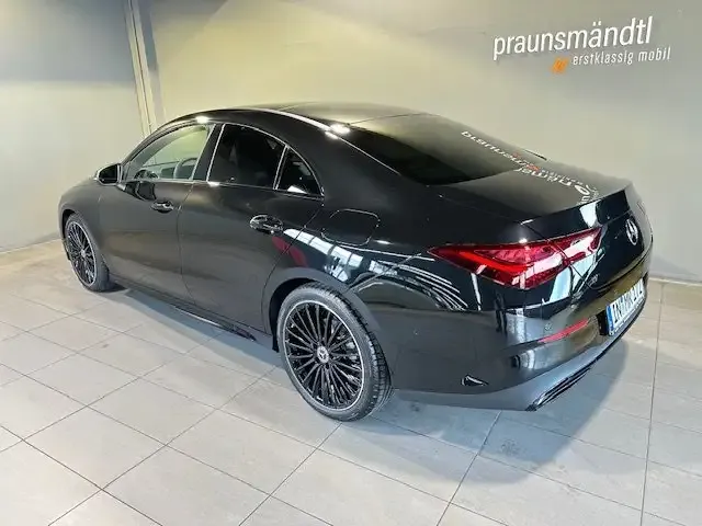 Mercedes-Benz CLA 220