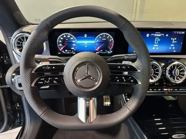 Mercedes-Benz CLA 220