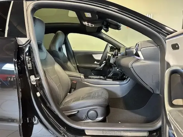 Mercedes-Benz CLA 220