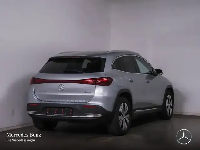 Mercedes-Benz EQA 300