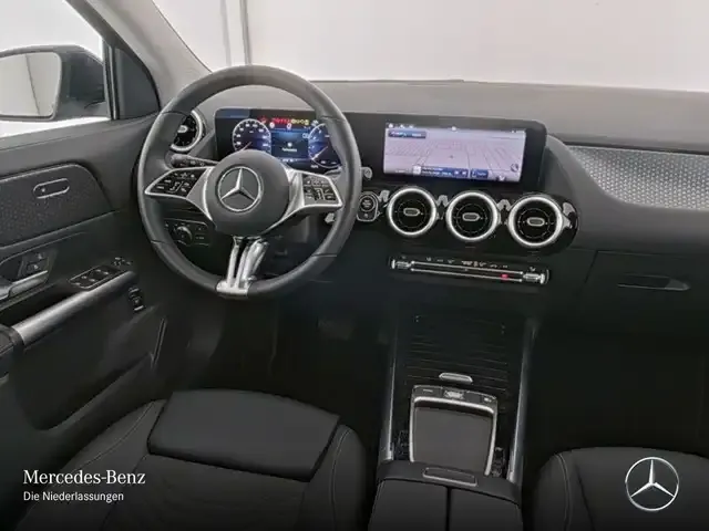 Mercedes-Benz GLA 180