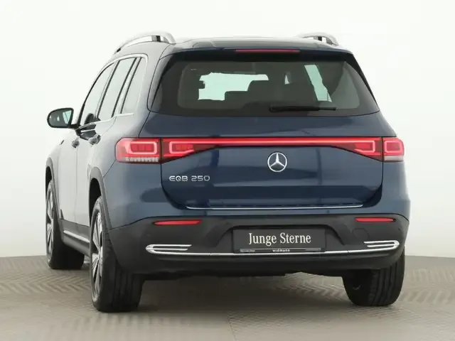 Mercedes-Benz EQB 250